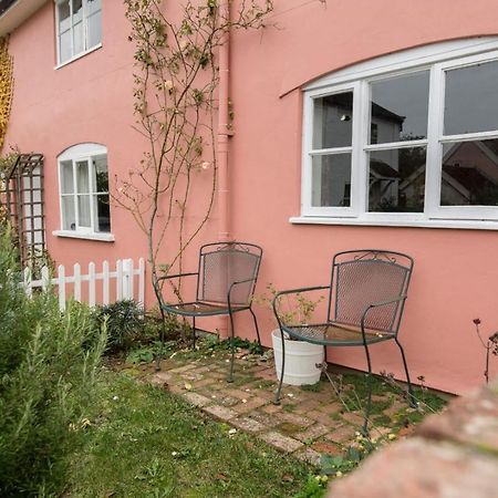 Library Cottage, Marlesford ウッドブリッジ エクステリア 写真